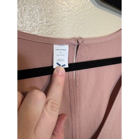 Old Navy StretchTech Jumpsuit pink large NWOT - Picture 6 of 8